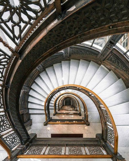 Спиральная лестница микеланджело