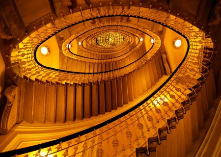 Красивая лестница