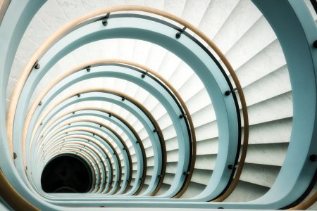 Современная лестница