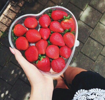 Клубника эстетика пинтерест