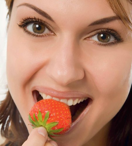 Клубника красивая