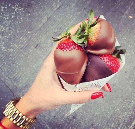 Клубника в шоколад