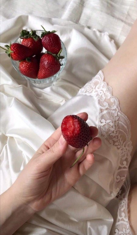 Эстетика клубника