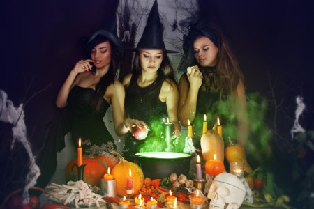 Хэллоуин шабаш ведьм