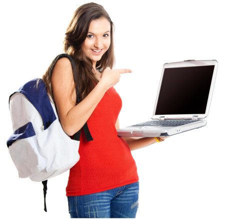 Студентка с ноутбуком