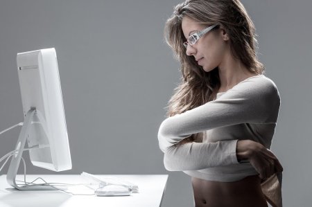 Компьютерные девушки