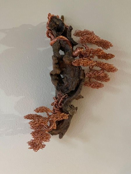 Деревянная скульптура