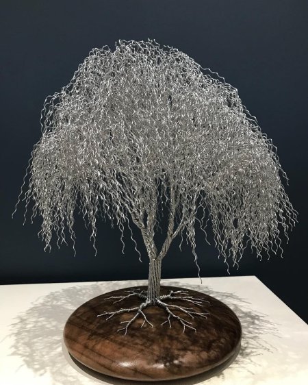 Плакучая ива из проволоки