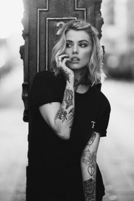 Девушка тату