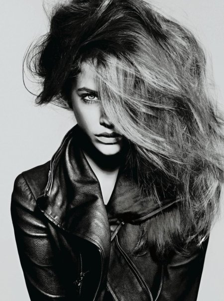 Барбара палвин black and white
