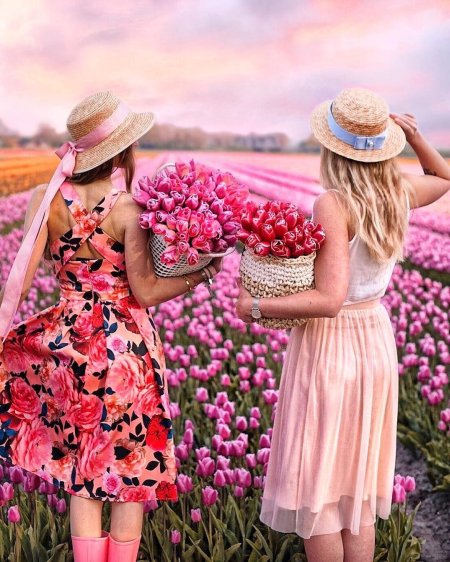 Фотосессия с тюльпанами