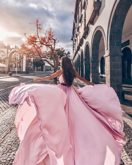 Вечернее платье розовое