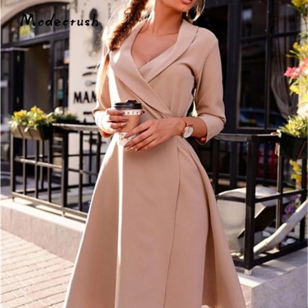 Стильное платье