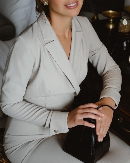 Элегантная женщина 40 лет