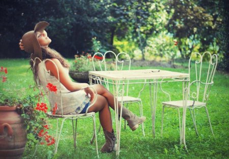 Красивые девушки на даче