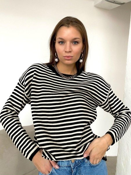 Кофта в полоску женская