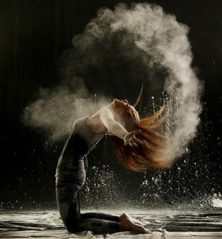 Танец девушка