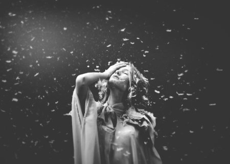 Девушка пепел