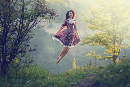 Женщина в полете