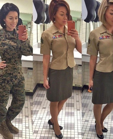 Девушка в форме