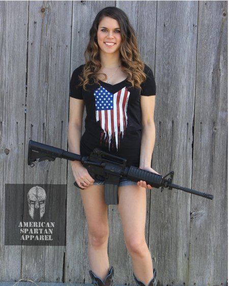 Девушки с оружием