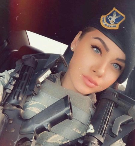 Красивые военные