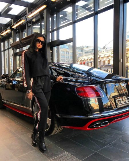 Стильные костюмы