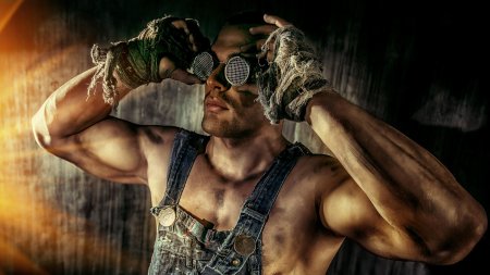 Мужчина брутальный