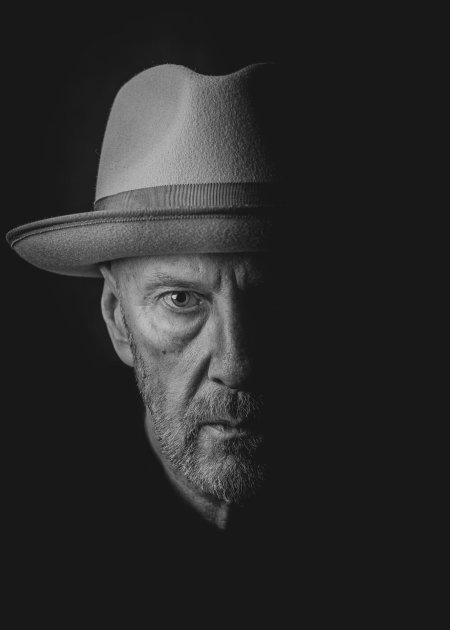 Портрет мужчина