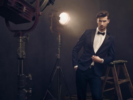 Фотосессия мужская в студии