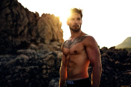 Брутальный мужчина