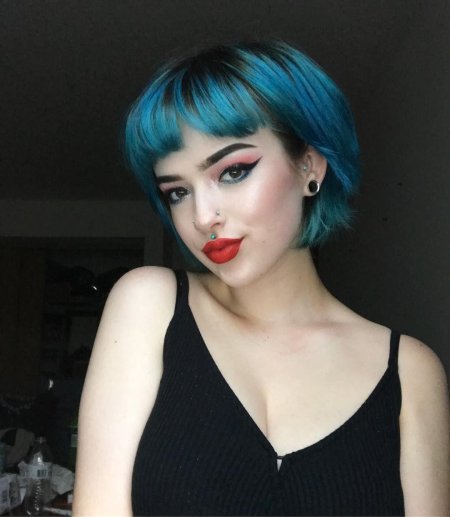 Прическа каре короткая