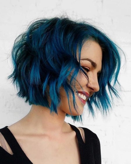 Яркое окрашивание на короткие волосы