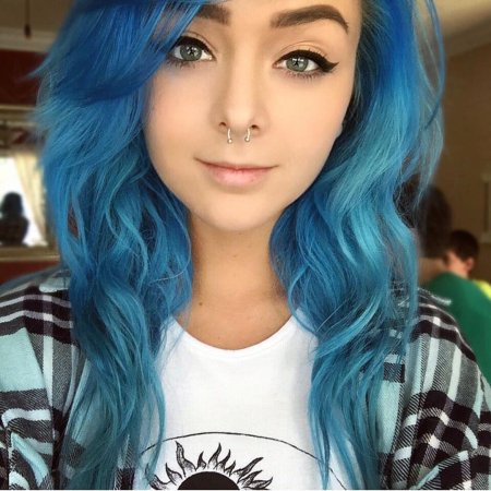 Синий цвет волос у девушек