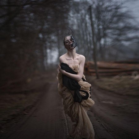 Мрачная фотосессия