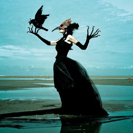 Фотосессия в стиле сюрреализм