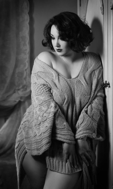 Будуарная фотосессия полных женщин