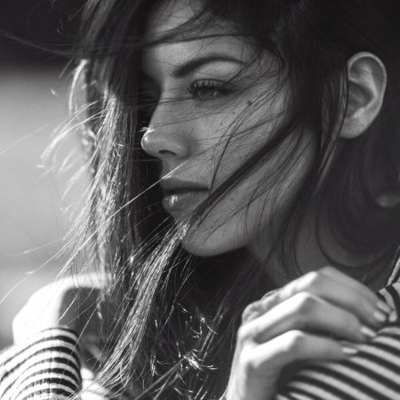 Женщина грусть