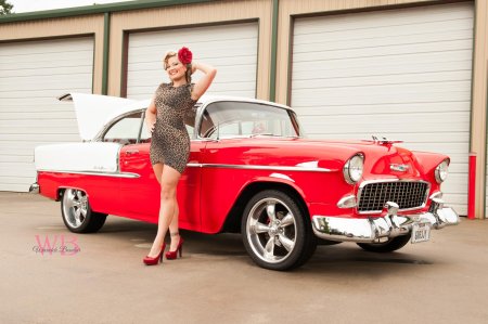 Машина в стиле пин ап