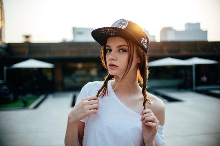 Крутая девушка