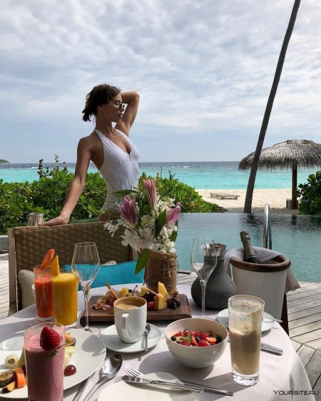 Утро у моря