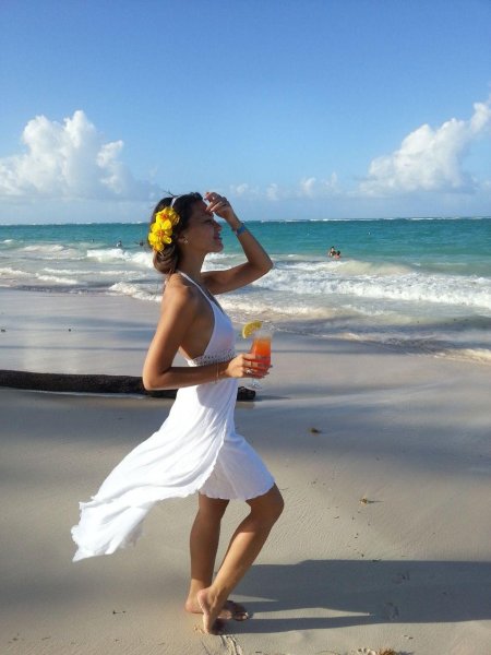 Девушка на мальдивах