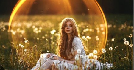 Девушка в солнечных лучах