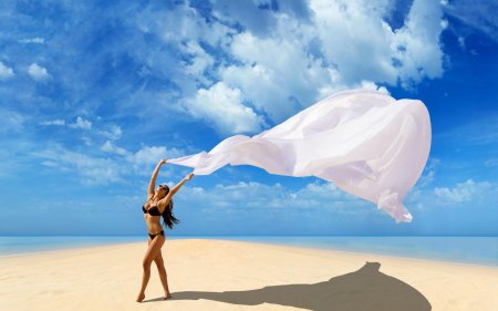 Пляж девушки