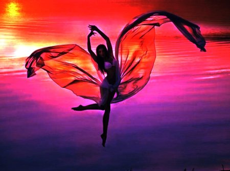 Танец девушка