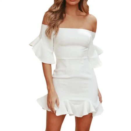 Белое платье с рюшами