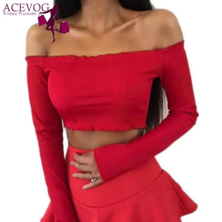 Кофта с открытыми плечами и длинными рукавами