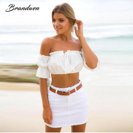 Женский укороченный топ с открытыми плечами