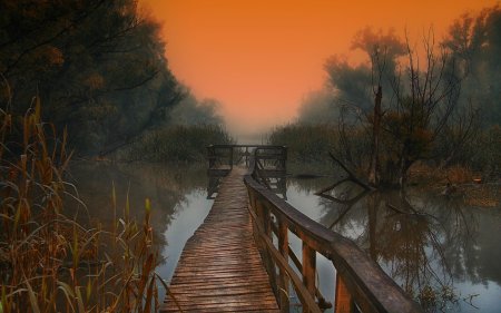 Пейзаж с мостом