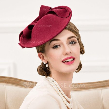 Француженка в шляпке